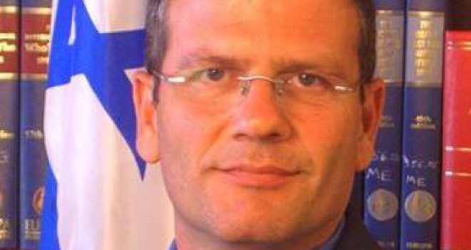 ILAN SZTULMAN, UM CÔNSUL MUI ESPECIAL – GLORINHA COHEN ILAN SZTULMAN, UM CÔNSUL MUI ESPECIAL – GLORINHA COHEN