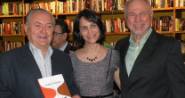 A NOITE DE AUTÓGRAFOS DE JAIME PINSKY A NOITE DE AUTÓGRAFOS DE JAIME PINSKY