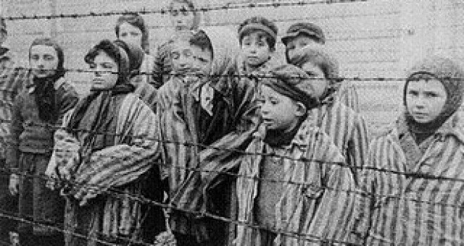 SOCIEDADE ISRAELITA DO CEARÁ ABRE A EXPOSIÇÃO “DO HOLOCAUSTO À LIBERTAÇÃO” SOCIEDADE ISRAELITA DO CEARÁ ABRE A EXPOSIÇÃO “DO HOLOCAUSTO À LIBERTAÇÃO”