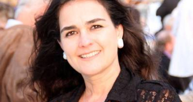 SIMONE KESTELMAN ABRE “CANTIGAS” NO MU SIMONE KESTELMAN ABRE “CANTIGAS” NO MU