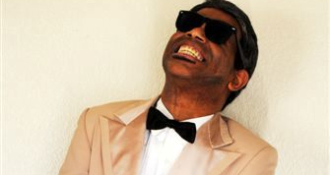 DIRETO DE LAS VEGAS O INÉDITO SHOW “TRIBUTO A RAY CHARLES” DIRETO DE LAS VEGAS O INÉDITO SHOW “TRIBUTO A RAY CHARLES”