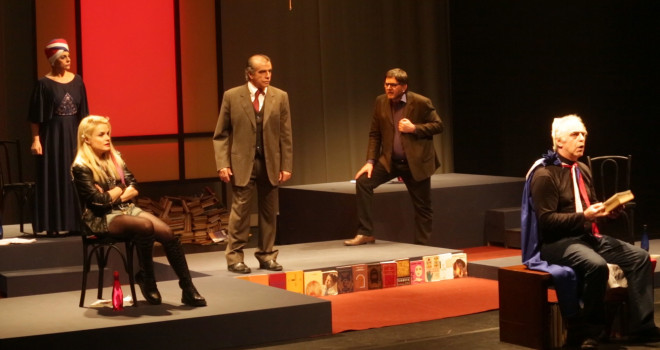 BOLA DE OURO – REESTREIA EM JANEIRO NO TEATRO FAAP BOLA DE OURO – REESTREIA EM JANEIRO NO TEATRO FAAP