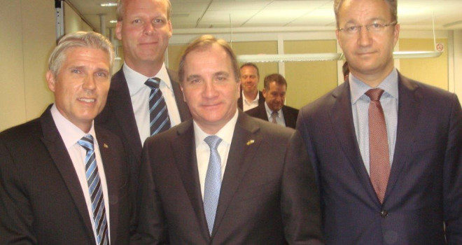 A VINDA DO PRIMEIRO-MINISTRO SUECO AO BRASIL A VINDA DO PRIMEIRO-MINISTRO SUECO AO BRASIL