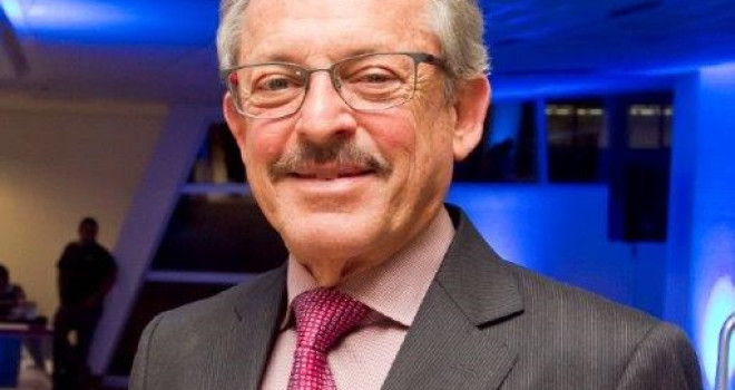 HOMENAGEM AO PROF. DR. ELIAS KNOBEL HOMENAGEM AO PROF. DR. ELIAS KNOBEL