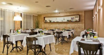 RESTAURANTE NOVEDAD, NO HOTEL TRYP JESUINO ARRUDA, RENOVA CAFÉ DA MANHÃ