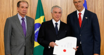 EM EVIDÊNCIA – GENTE QUE ACONTECE… EM EVIDÊNCIA – GENTE QUE ACONTECE…