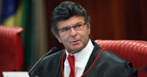 MINISTRO LUIZ FUX TOMA POSSE COMO PRESIDENTE DO TRIBUNAL SUPERIOR ELEITORAL MINISTRO LUIZ FUX TOMA POSSE COMO PRESIDENTE DO TRIBUNAL SUPERIOR ELEITORAL