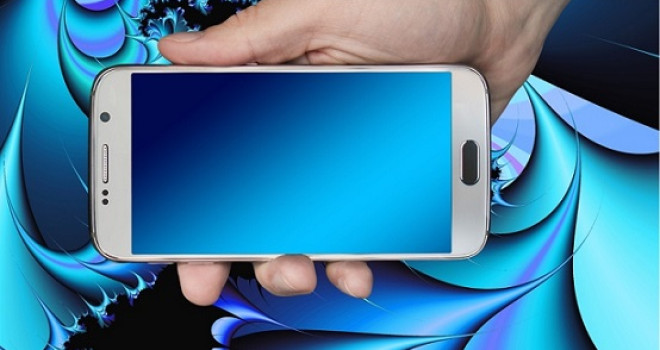 LUZ AZUL DE CELULARES E TABLETS MATA CÉLULAS DA RETINA LUZ AZUL DE CELULARES E TABLETS MATA CÉLULAS DA RETINA
