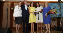 LUCIANA ZANFORLIN MAUTNER É HOMENAGEADA PELA WIZO SP LUCIANA ZANFORLIN MAUTNER É HOMENAGEADA PELA WIZO SP