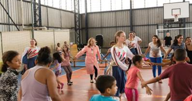 VOLUNTÁRIOS EINSTEIN: NOVO OLHAR DE ACOLHIMENTO DENTRO DE PROGRAMA EM PARAISÓPOLIS VOLUNTÁRIOS EINSTEIN: NOVO OLHAR DE ACOLHIMENTO DENTRO DE PROGRAMA EM PARAISÓPOLIS