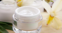 DERMOCOSMÉTICOS OU COSMÉTICOS: QUAL USAR? DERMOCOSMÉTICOS OU COSMÉTICOS: QUAL USAR?