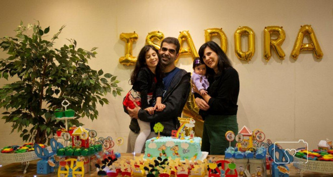 OS 5 ANOS DE ISADORA COHEN OS 5 ANOS DE ISADORA COHEN