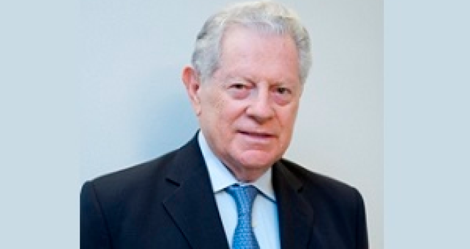 FAÇA AMOR NÃO FAÇA GUERRA – POR ARNALDO NISKIER FAÇA AMOR NÃO FAÇA GUERRA – POR ARNALDO NISKIER