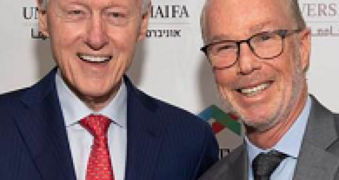 Universidade de Haifa com Bill Clinton e Dr. John Sexton Universidade de Haifa com Bill Clinton e Dr. John Sexton