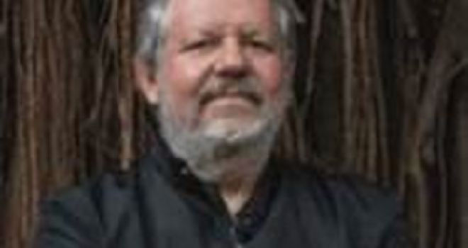 “Um suspiro quebra o mundo”– Por Paulo Rosenbaum “Um suspiro quebra o mundo”– Por Paulo Rosenbaum