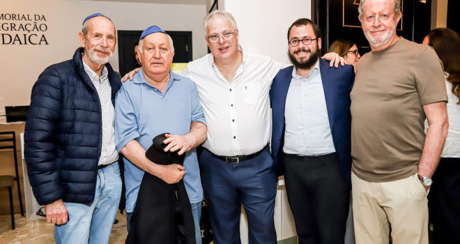 Comunidade Judaica Paulista realiza emocionante Ato em memória ao Holocausto Comunidade Judaica Paulista realiza emocionante Ato em memória ao Holocausto