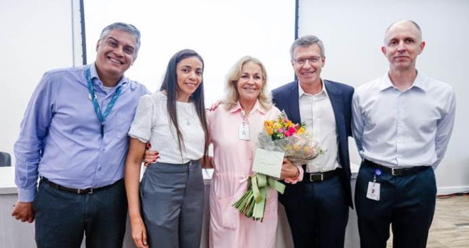 Programa Einstein na Comunidade de Paraisópolis completa 25 anos com novo prédio, ampliação da atuação social e lançamento de ensino médio Programa Einstein na Comunidade de Paraisópolis completa 25 anos com novo prédio, ampliação da atuação social e lançamento de ensino médio