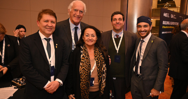 Líderes internacionais condenam o terrorismo em ato na Argentina pelo 30º Aniversário do Atentado à Amia Líderes internacionais condenam o terrorismo em ato na Argentina pelo 30º Aniversário do Atentado à Amia