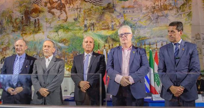 Ricardo Berkiensztat é homenageado no Ato Solene em Homenagem às Personalidades das Comunidades Ricardo Berkiensztat é homenageado no Ato Solene em Homenagem às Personalidades das Comunidades