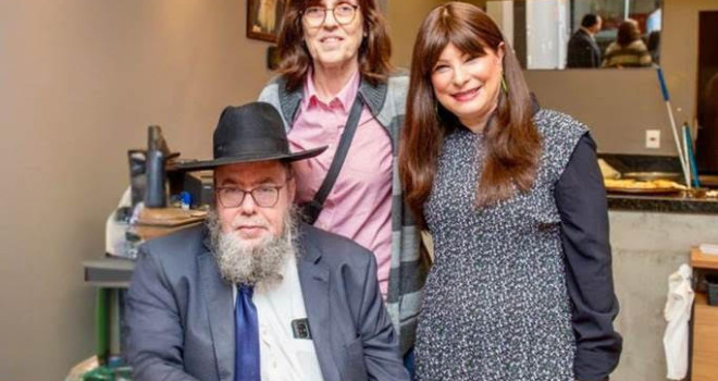 Cláudia Moscovich movimenta SP com o lançamento do seu livro de shiduchim – Por Glorinha Cohen Cláudia Moscovich movimenta SP com o lançamento do seu livro de shiduchim – Por Glorinha Cohen